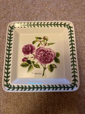 Portmeirion Square botanic roses 8.5 inch salad dessert plate